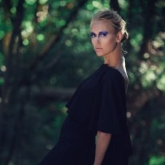 Model: Alma Šlosberga MakeUp: Zane Lodiņa Beauty