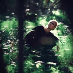 Model: Alma Šlosberga MakeUp: Zane Lodiņa Beauty