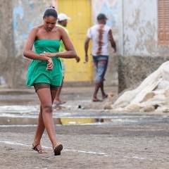 Cabo Verde streets and people — PAS-0346