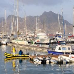 Cabo Verde streets and people — PAS-0336