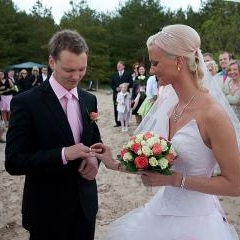 Jānis and Ieva — KAZ-0047