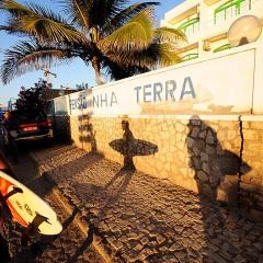 Robertney Barros surfing Ponta Preta — SPO-0162